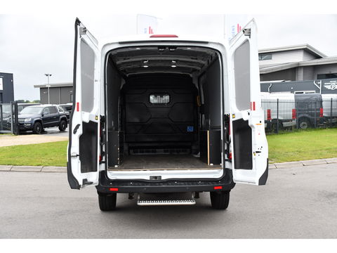 Ford Transit 350 2.0 RWD TDCI L3H2 PB Edition Camera, Cruise, Stoelverwarming, 130PK, Multimedia, Voorruit verwarming, Laadruimte bekleding, Uniek!