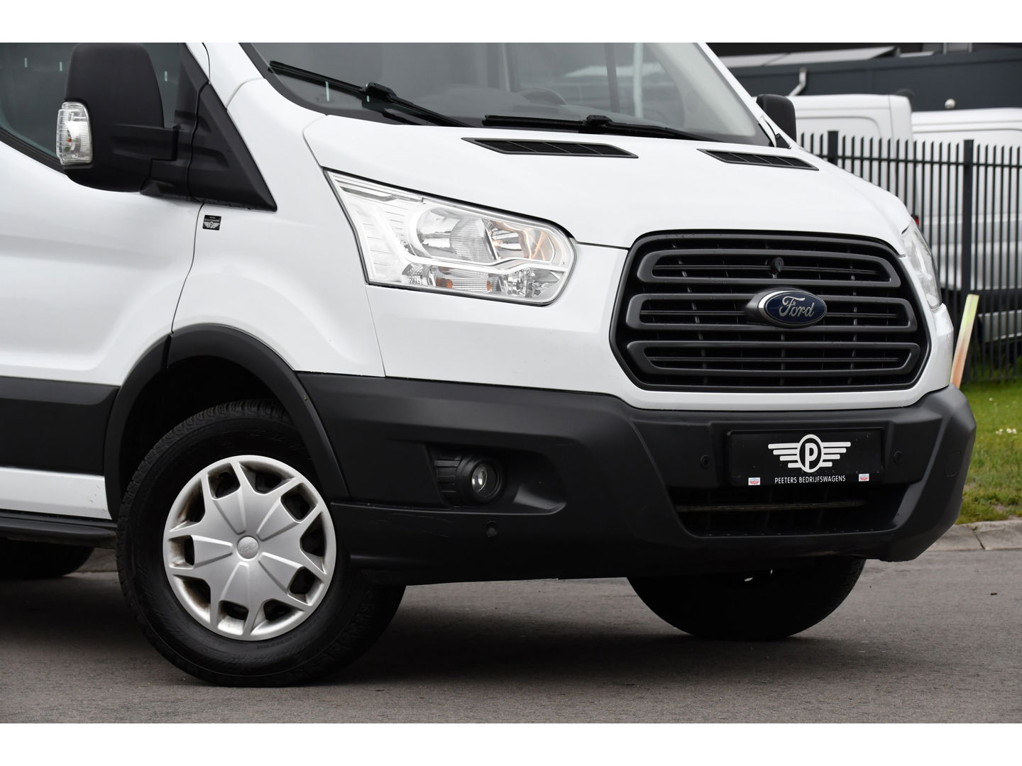 Ford Transit 350 2.0 RWD TDCI L3H2 PB Edition Camera, Cruise, Stoelverwarming, 130PK, Multimedia, Voorruit verwarming, Laadruimte bekleding, Uniek!