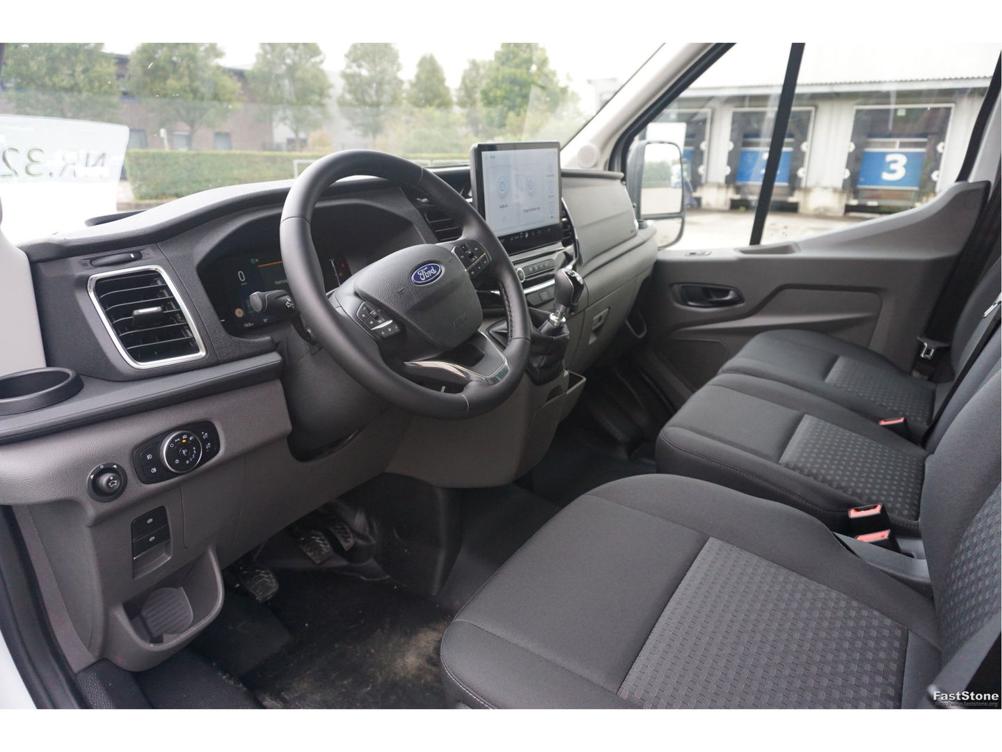 Ford Transit 350L 130PK L3H2 Trend LDT BPM VRIJ!! 12" Sync Apple CP/Android A, Camera, Trekhaak!! NR. 331