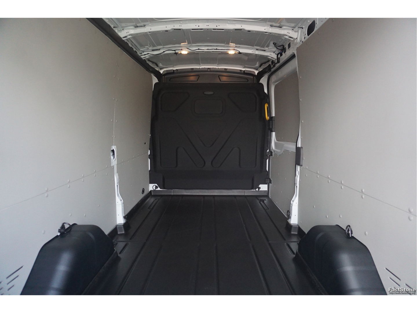 Ford Transit 350L 130PK L3H2 Trend LDT BPM VRIJ!! 12" Sync Apple CP/Android A, Camera, Trekhaak!! NR. 319