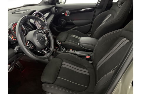 MINI Cooper 1.5 Cooper JCW PACK Pano | harman/kardon | Carplay Clima Cruise LED Navigatie PDC 18"LMV Stoelverwarming