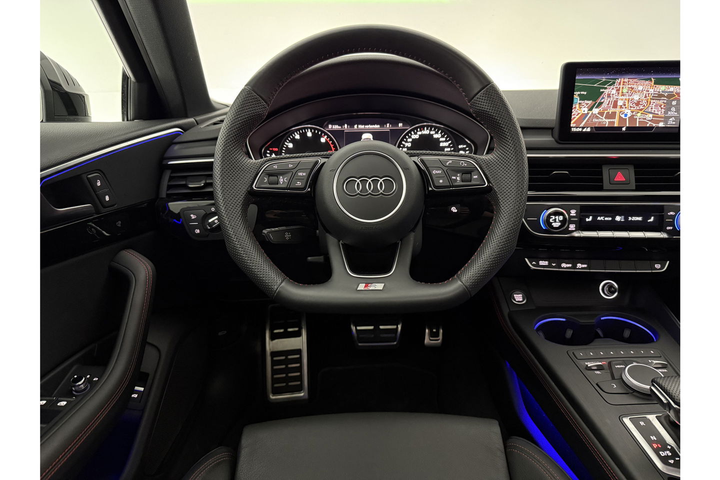 Audi A4 35 TFSI 150PK S-line Pano LED Sfeer Clima Cruise Navigatie PDC 18''LMV