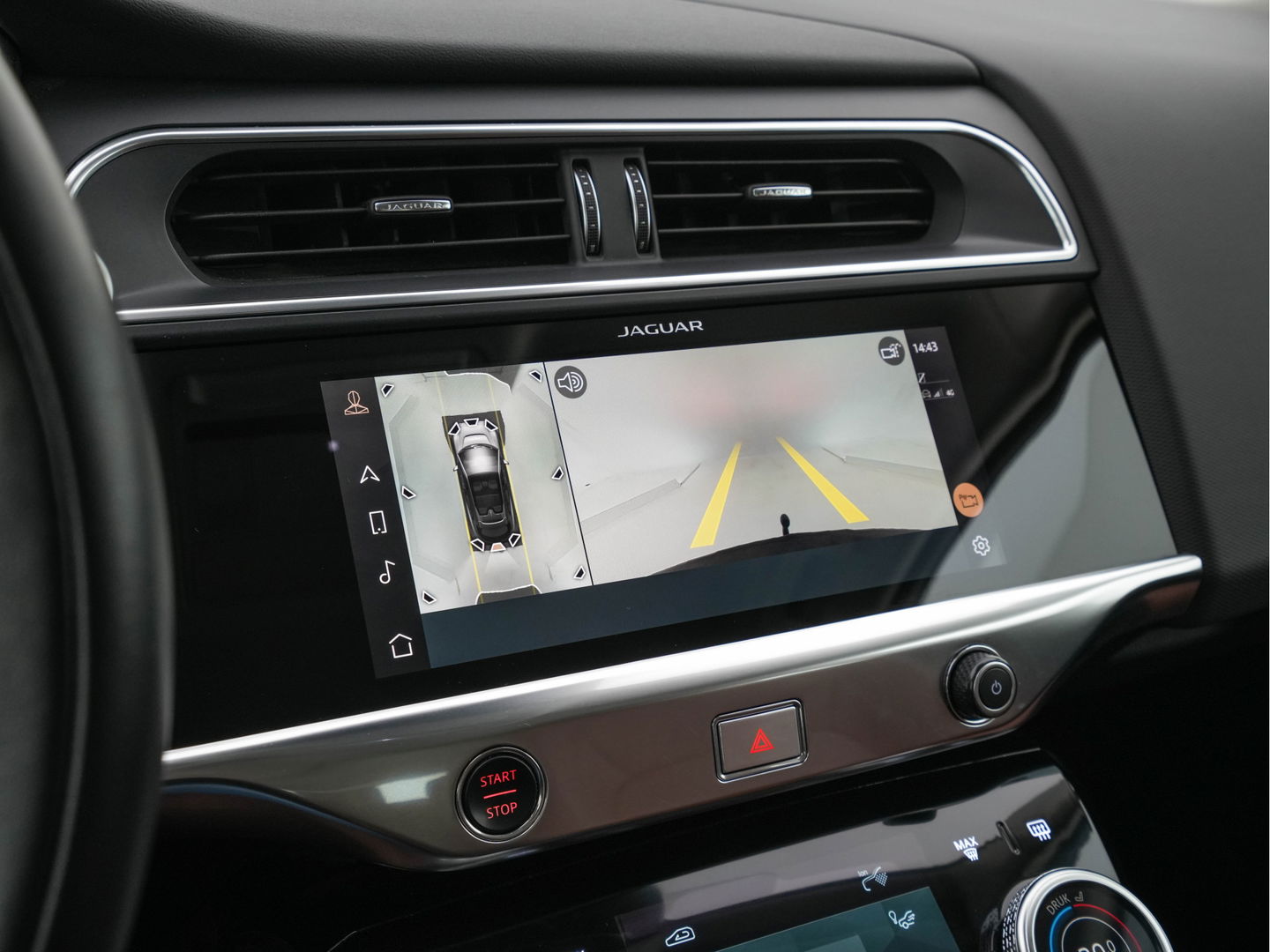 Jaguar I-PACE EV320 S AWD Business Pack 90 kWh [ 3-Fase ] (INCL-BTW) *LUXURY-LEATHER | FULL-LED | MERIDIAN-AUDIO | DIGI-COCKPIT | KEYLESS | DAB+ | NAVI-FULLMAP | ECC | HEATED-COMFORTSEATS | PDC | SURROUND-VIEW | CRUISE | LANE-ASSIST | TOWBAR | 20''A