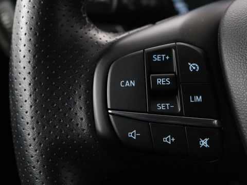 Ford Fiesta 1.0 EcoBoost ST-Line | Panoramadak | Stoel & stuurverwarming | Carplay | Navigatie | Climate control | Cruise control | Parkeerhulp