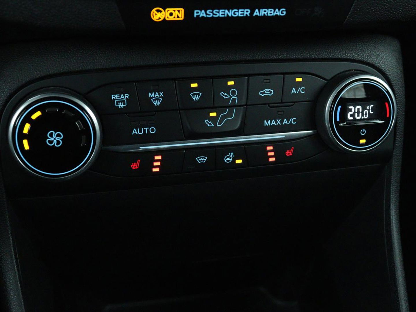 Ford Fiesta 1.0 EcoBoost ST-Line | Panoramadak | Stoel & stuurverwarming | Carplay | Navigatie | Climate control | Cruise control | Parkeerhulp