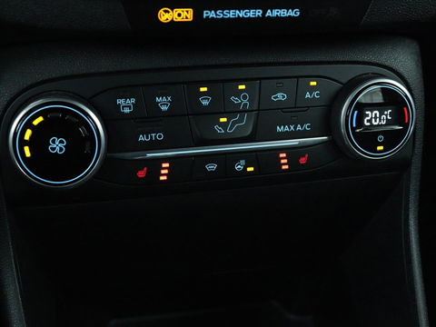 Ford Fiesta 1.0 EcoBoost ST-Line | Panoramadak | Stoel & stuurverwarming | Carplay | Navigatie | Climate control | Cruise control | Parkeerhulp
