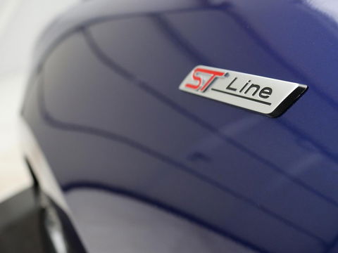 Ford Fiesta 1.0 EcoBoost ST-Line | Panoramadak | Stoel & stuurverwarming | Carplay | Navigatie | Climate control | Cruise control | Parkeerhulp