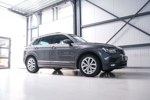 Volkswagen Tiguan 1.4 TSI ACT Comfortline | Trekhaak | Adaptive | 1e eigenaar | Clima | Stoelverwarming | rijklaarprijs |