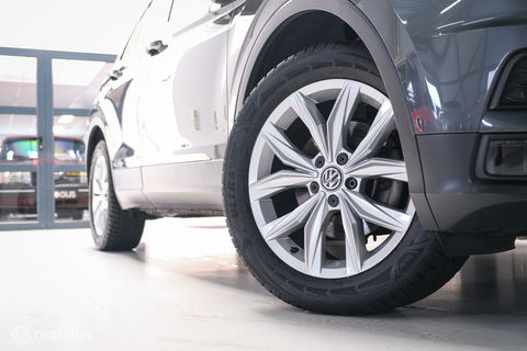 Volkswagen Tiguan 1.4 TSI ACT Comfortline | Trekhaak | Adaptive | 1e eigenaar | Clima | Stoelverwarming | rijklaarprijs |