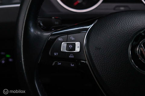 Volkswagen Tiguan 1.4 TSI ACT Comfortline | Trekhaak | Adaptive | 1e eigenaar | Clima | Stoelverwarming | rijklaarprijs |