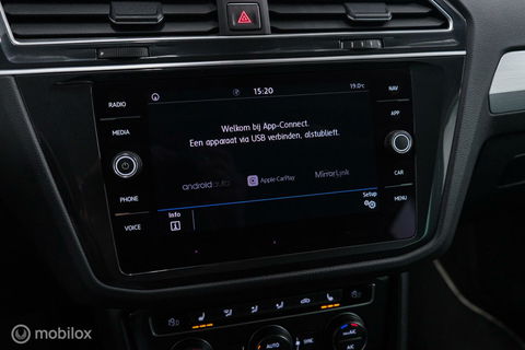 Volkswagen Tiguan 1.4 TSI ACT Comfortline | Trekhaak | Adaptive | 1e eigenaar | Clima | Stoelverwarming | rijklaarprijs |