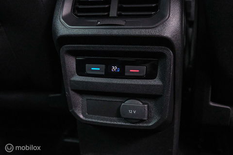 Volkswagen Tiguan 1.4 TSI ACT Comfortline | Trekhaak | Adaptive | 1e eigenaar | Clima | Stoelverwarming | rijklaarprijs |