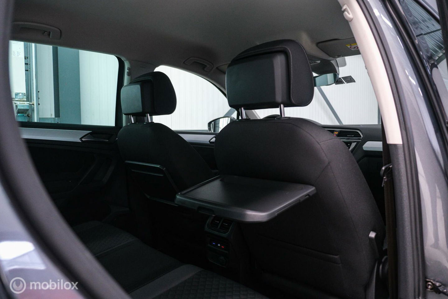 Volkswagen Tiguan 1.4 TSI ACT Comfortline | Trekhaak | Adaptive | 1e eigenaar | Clima | Stoelverwarming | rijklaarprijs |