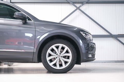 Volkswagen Tiguan 1.4 TSI ACT Comfortline | Trekhaak | Adaptive | 1e eigenaar | Clima | Stoelverwarming | rijklaarprijs |
