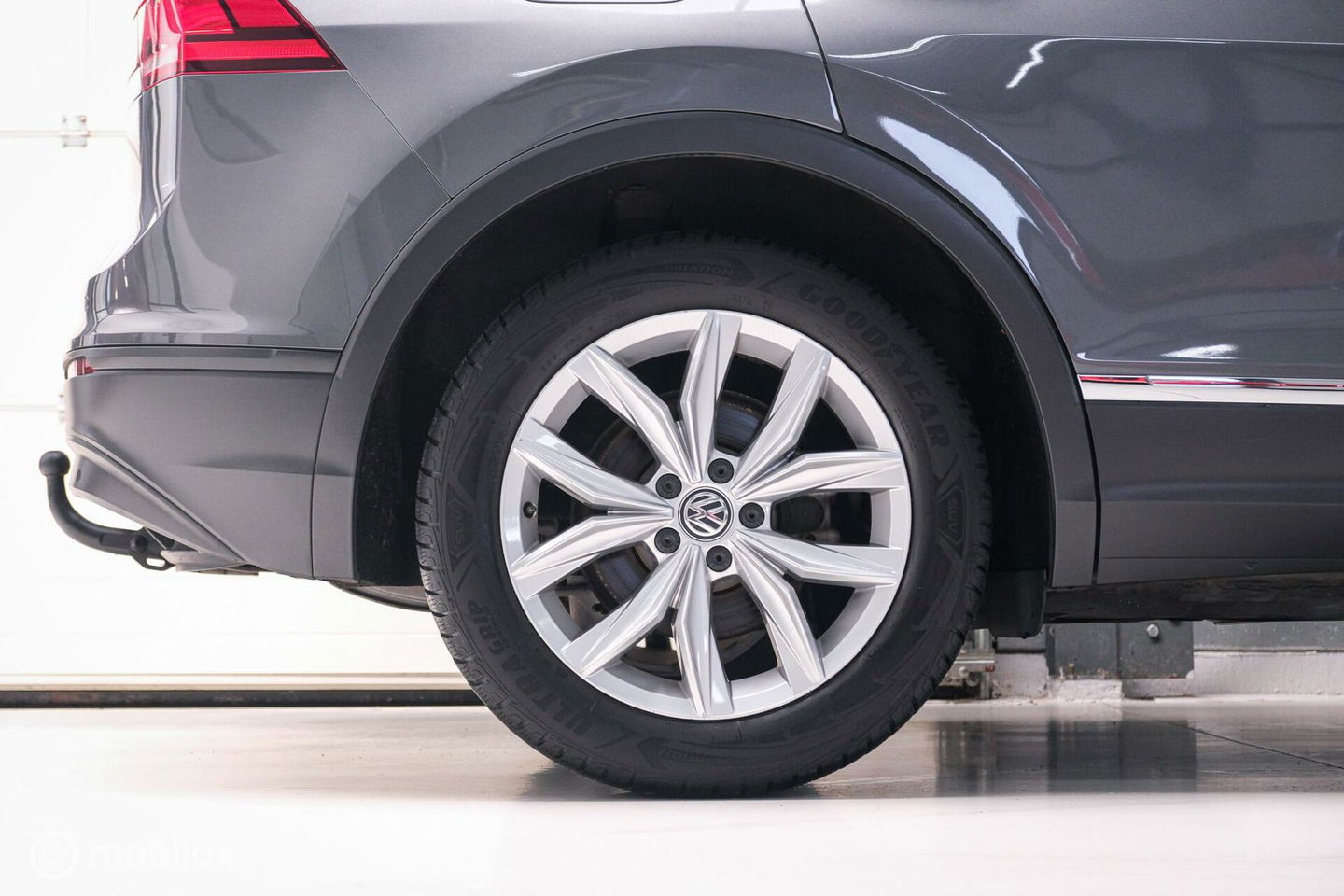 Volkswagen Tiguan 1.4 TSI ACT Comfortline | Trekhaak | Adaptive | 1e eigenaar | Clima | Stoelverwarming | rijklaarprijs |