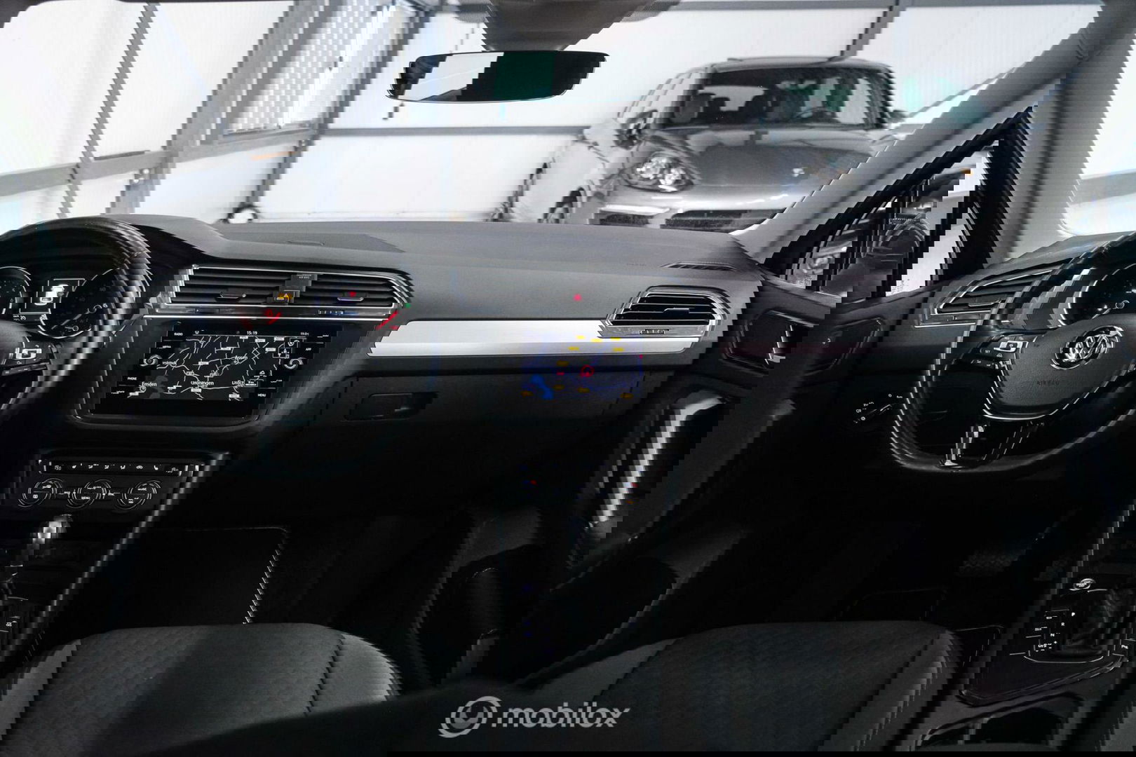 Volkswagen Tiguan 1.4 TSI ACT Comfortline | Trekhaak | Adaptive | 1e eigenaar | Clima | Stoelverwarming | rijklaarprijs |