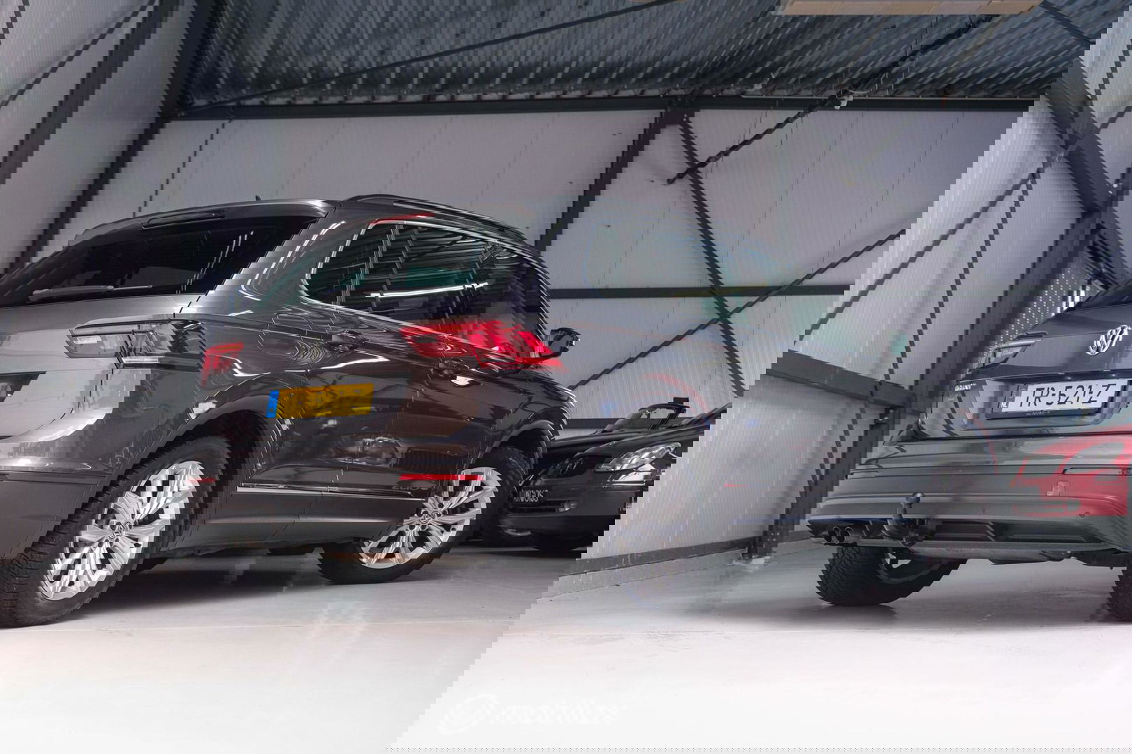 Volkswagen Tiguan 1.4 TSI ACT Comfortline | Trekhaak | Adaptive | 1e eigenaar | Clima | Stoelverwarming | rijklaarprijs |