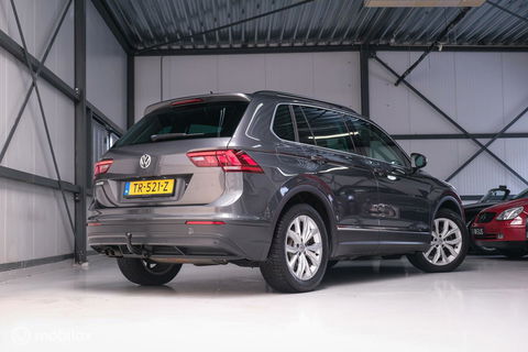 Volkswagen Tiguan 1.4 TSI ACT Comfortline | Trekhaak | Adaptive | 1e eigenaar | Clima | Stoelverwarming | rijklaarprijs |