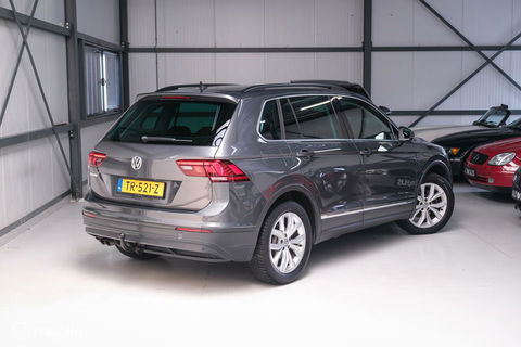 Volkswagen Tiguan 1.4 TSI ACT Comfortline | Trekhaak | Adaptive | 1e eigenaar | Clima | Stoelverwarming | rijklaarprijs |