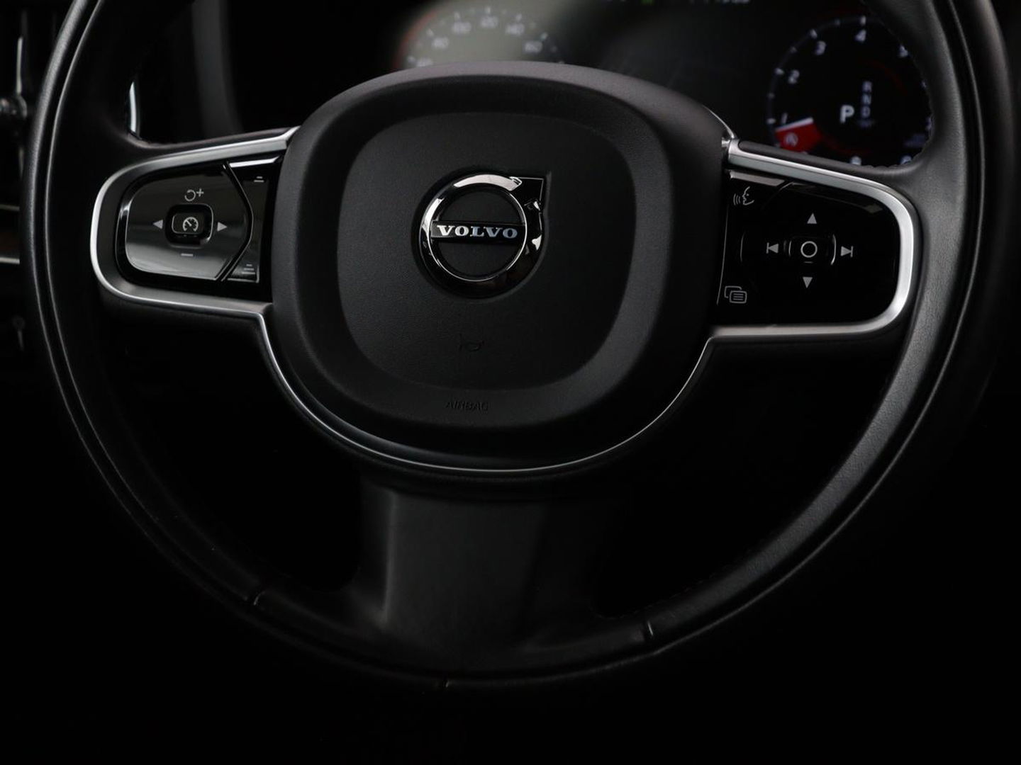 Volvo V60 Cross Country 2.0 B5 AWD Pro | Panoramadak | Head-Up | Leder | Stoelverwarming | Trekhaak | Adaptive cruise | Carplay | Navigatie | Keyless | Harman/Kardon