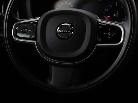 Volvo V60 Cross Country 2.0 B5 AWD Pro | Panoramadak | Head-Up | Leder | Stoelverwarming | Trekhaak | Adaptive cruise | Carplay | Navigatie | Keyless | Harman/Kardon