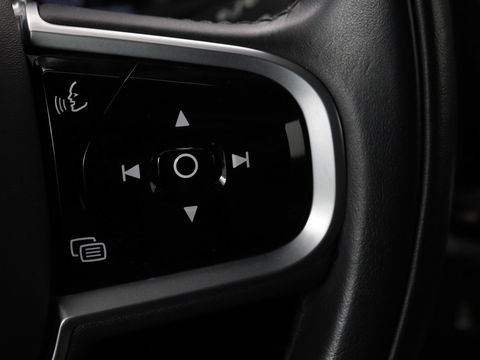 Volvo V60 Cross Country 2.0 B5 AWD Pro | Panoramadak | Head-Up | Leder | Stoelverwarming | Trekhaak | Adaptive cruise | Carplay | Navigatie | Keyless | Harman/Kardon