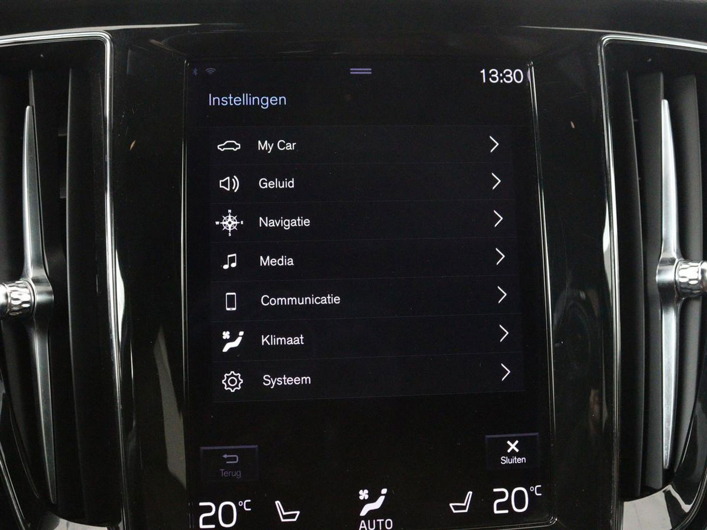 Volvo V60 Cross Country 2.0 B5 AWD Pro | Panoramadak | Head-Up | Leder | Stoelverwarming | Trekhaak | Adaptive cruise | Carplay | Navigatie | Keyless | Harman/Kardon