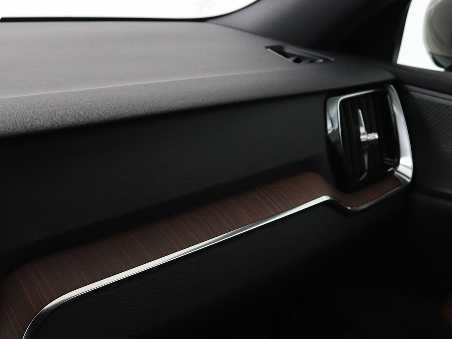 Volvo V60 Cross Country 2.0 B5 AWD Pro | Panoramadak | Head-Up | Leder | Stoelverwarming | Trekhaak | Adaptive cruise | Carplay | Navigatie | Keyless | Harman/Kardon
