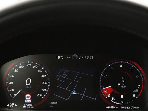 Volvo V60 Cross Country 2.0 B5 AWD Pro | Panoramadak | Head-Up | Leder | Stoelverwarming | Trekhaak | Adaptive cruise | Carplay | Navigatie | Keyless | Harman/Kardon