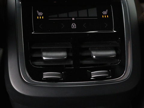 Volvo V60 Cross Country 2.0 B5 AWD Pro | Panoramadak | Head-Up | Leder | Stoelverwarming | Trekhaak | Adaptive cruise | Carplay | Navigatie | Keyless | Harman/Kardon