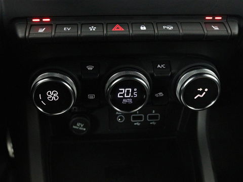 Renault Arkana 1.6 E-Tech full hybrid 145 R. S. Line | Trekhaak | Stoel & stuurverwarming | Leder/Alcantara | Adaptive cruise | Camera | Carplay | Keyless | Navigatie | Full LED