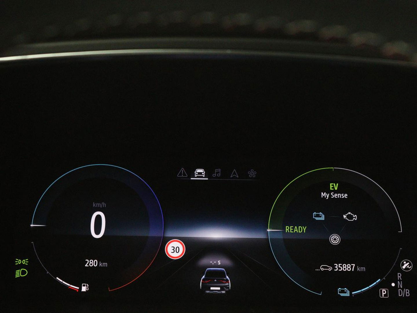 Renault Arkana 1.6 E-Tech full hybrid 145 R. S. Line | Trekhaak | Stoel & stuurverwarming | Leder/Alcantara | Adaptive cruise | Camera | Carplay | Keyless | Navigatie | Full LED