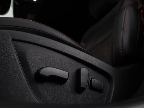 Renault Arkana 1.6 E-Tech full hybrid 145 R. S. Line | Trekhaak | Stoel & stuurverwarming | Leder/Alcantara | Adaptive cruise | Camera | Carplay | Keyless | Navigatie | Full LED