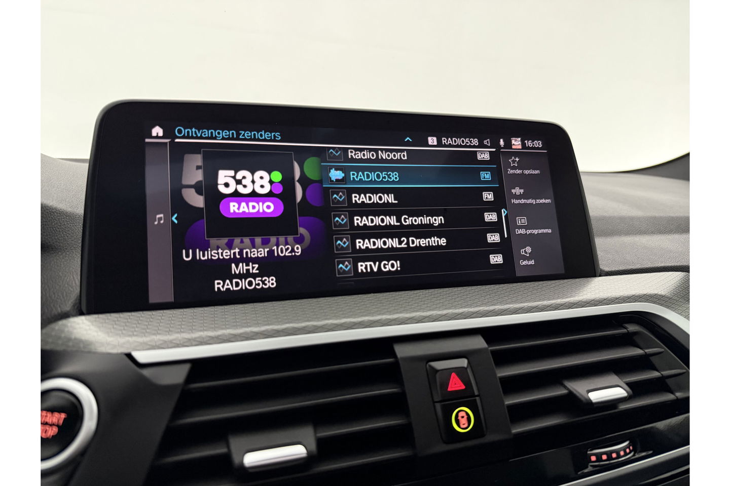 BMW X3 xDrive30e High Executive M-Sport 260PK Pano Virtual Sfeerverl. Camera Carplay LED Navigatie 20"LMV Clima Cruise PDC