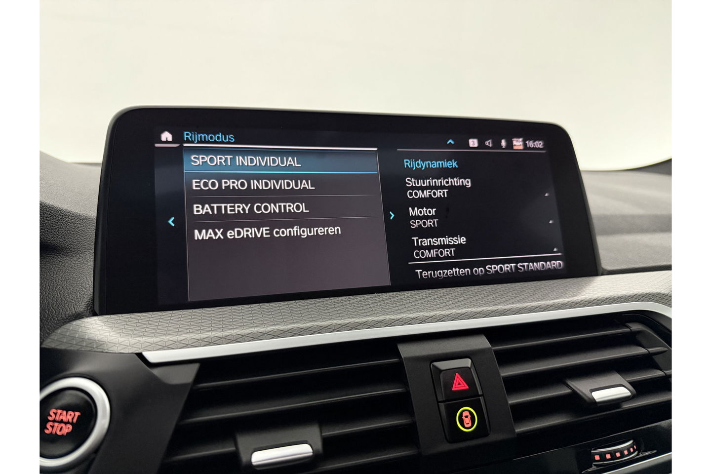 BMW X3 xDrive30e High Executive M-Sport 260PK Pano Virtual Sfeerverl. Camera Carplay LED Navigatie 20"LMV Clima Cruise PDC