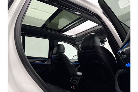 BMW X3 xDrive30e High Executive M-Sport 260PK Pano Virtual Sfeerverl. Camera Carplay LED Navigatie 20"LMV Clima Cruise PDC