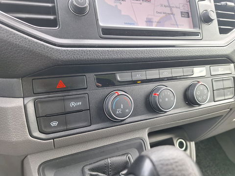 Volkswagen Crafter 50 2.0 TDI L4H3 DL 177PK "Automaat" Laadklep Apple-Carplay Navigatie Airco Cruise-control, Nieuwe banden & APK!