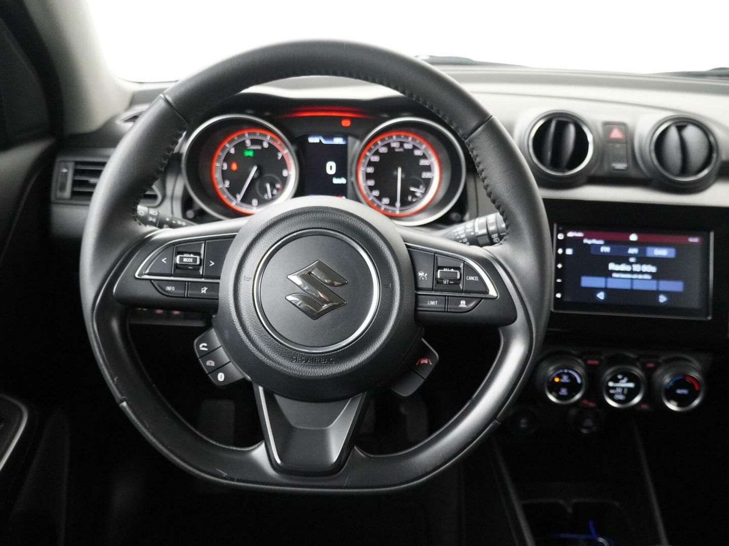 Suzuki Swift 1.2 Style Smart Hybrid
