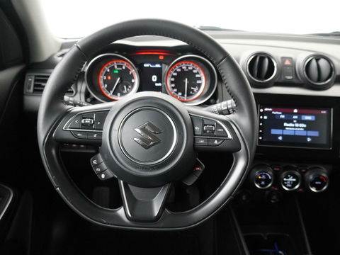 Suzuki Swift 1.2 Style Smart Hybrid