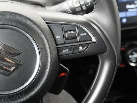 Suzuki Swift 1.2 Style Smart Hybrid