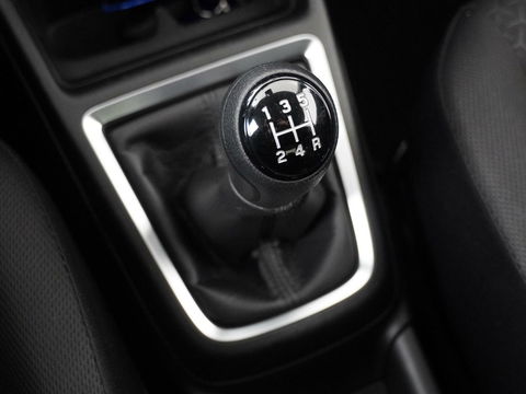 Suzuki Swift 1.2 Style Smart Hybrid