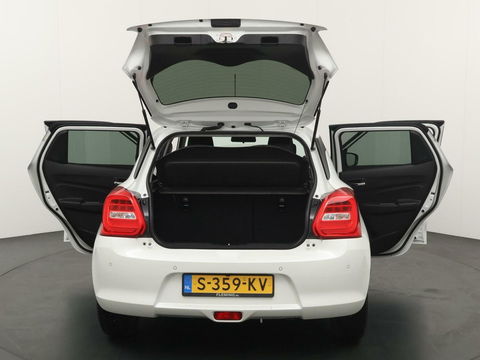 Suzuki Swift 1.2 Style Smart Hybrid