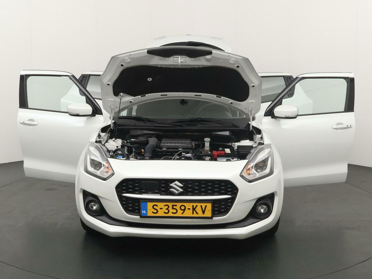 Suzuki Swift 1.2 Style Smart Hybrid