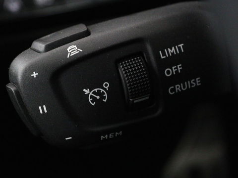 Peugeot 508 1.6 HYbrid GT | Panoramadak | Trekhaak | Stoelverwarming | FOCAL Sound | 360 camera | Adaptive cruise | Full LED | Carplay | Keyless | Navigatie | PHEV