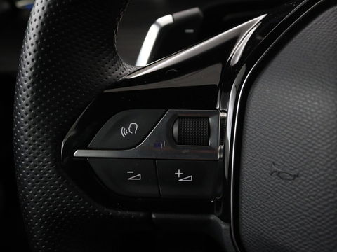 Peugeot 508 1.6 HYbrid GT | Panoramadak | Trekhaak | Stoelverwarming | FOCAL Sound | 360 camera | Adaptive cruise | Full LED | Carplay | Keyless | Navigatie | PHEV