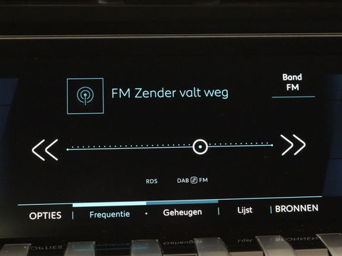 Peugeot 508 1.6 HYbrid GT | Panoramadak | Trekhaak | Stoelverwarming | FOCAL Sound | 360 camera | Adaptive cruise | Full LED | Carplay | Keyless | Navigatie | PHEV