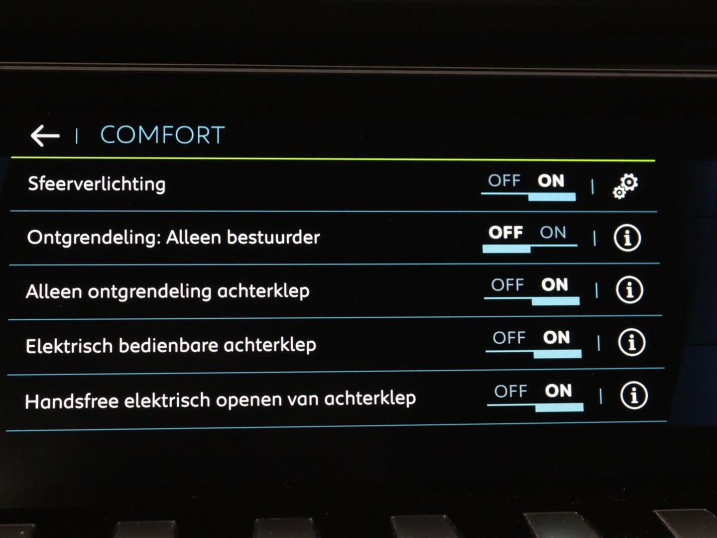 Peugeot 508 1.6 HYbrid GT | Panoramadak | Trekhaak | Stoelverwarming | FOCAL Sound | 360 camera | Adaptive cruise | Full LED | Carplay | Keyless | Navigatie | PHEV