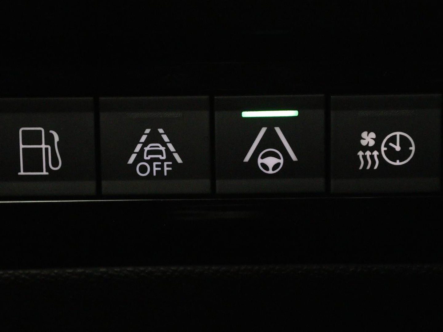 Peugeot 508 1.6 HYbrid GT | Panoramadak | Trekhaak | Stoelverwarming | FOCAL Sound | 360 camera | Adaptive cruise | Full LED | Carplay | Keyless | Navigatie | PHEV