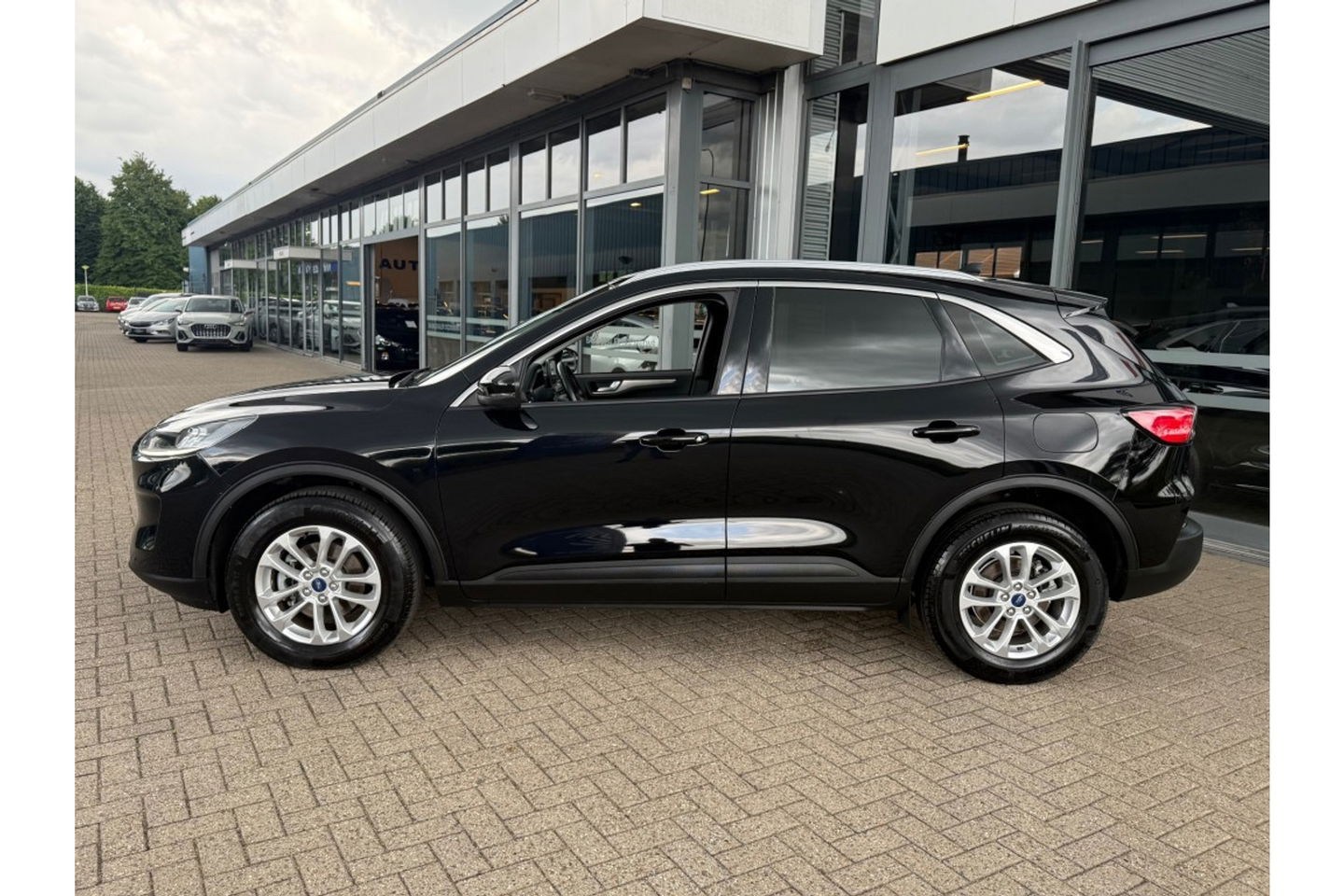 Ford Kuga 2.5 FHEV TITANIUM AUTOMAAT NAVI PDC-CAMERA.