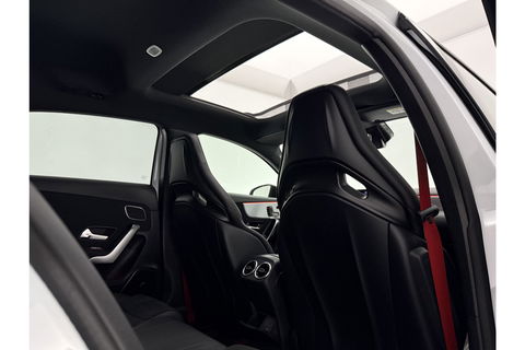 Mercedes-Benz A-Klasse AMG 35 4MATIC | 306PK | Performance Seats | Pano | Burmester-Audio | Sfeerverl LED Virtual Camera Memory Carplay Clima Cruise 19"LMV Navi PDC